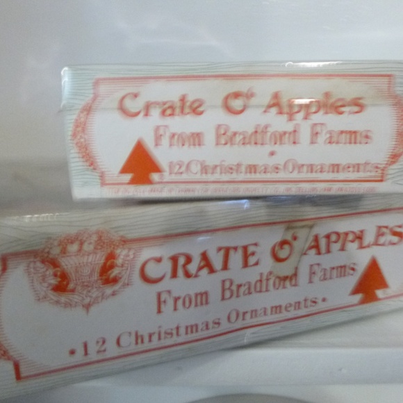 2 BOXES CRATE O' APPLES - GLOSSY RED APPLE ORNAMENTS BRADFORD FARMSw/BONUS - Picture 8 of 13